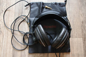 Prodám Studiová sluchátka SUPERLUX HD 662 - 1