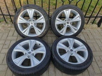 Alu kola Seat 5x112 r17 7,5j et49 pneu 225/45/17