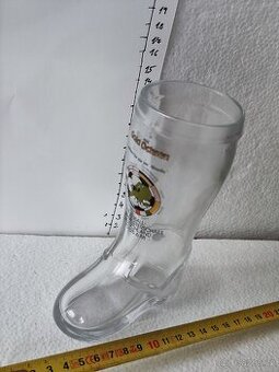 Pivní sklenice bota