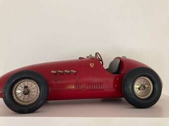 Ferrari Tipo 500 Toschi F2 16 Scale - Sběratelské historické