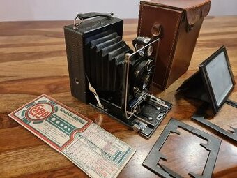 Historický měchový fotoaparát Voigtländer IBSOR D.R.P 1920