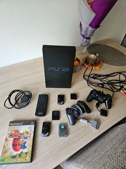 Playstation 2 Fat v krásném stavu.