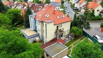 Vícegenerační dům 6+1 360 m2, pozemek 366 m2, Herbenova , H - 1