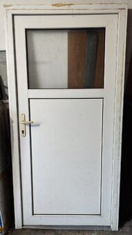 Plastové vchodové dveře - 1