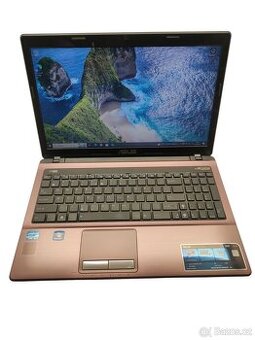 Asus X53E ( 12 měsíců záruka )