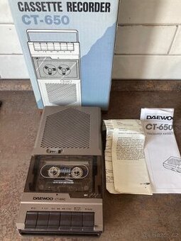 Retro kazetový magnetofon DAEWOO CT 650, sběratelský