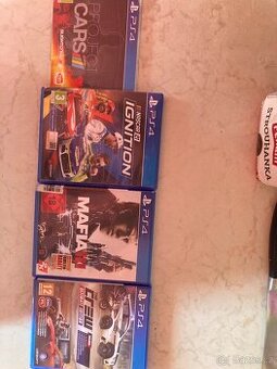 Prodám hry na PS 4