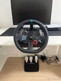 Prodám plně funkční volant Logitech G29 s pedály
