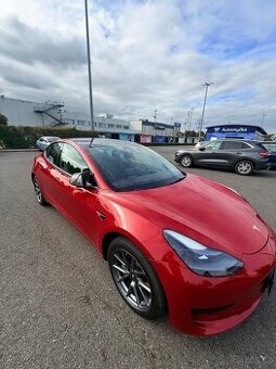 Tesla model 3 SR+ Refresh 2021 - záruka do 2029/6 - TOP STAV