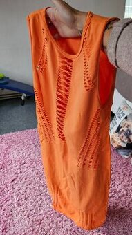 Šaty sexy s průstřihy