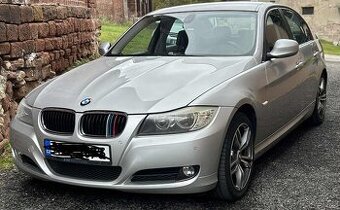 BMW 318i E90