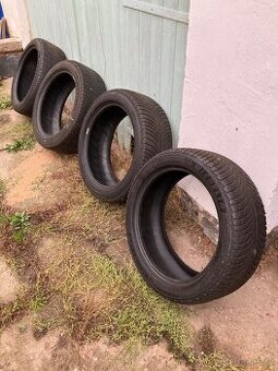 Zimní pneu Michelin 225/45 R18 DOT 3522
