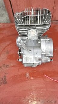 Motor Čz 125/516