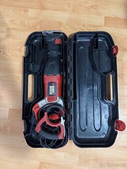 Black & Decker mečová pila (pila ocaska)