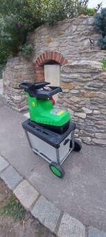 VÁLCOVÝ  DRTIČ  VĚTVÍ  - FLORABEST-sleva