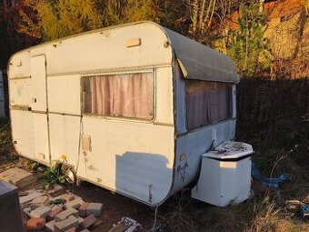 Obytný přívěs bez dokladů