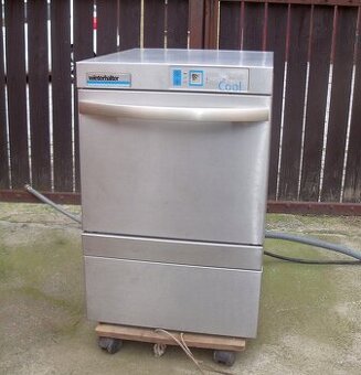 Myčku na nádobí - s podstavcem. Barová myčka. Váha. Nářezak