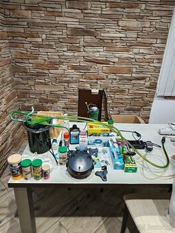 Výbava pro založení akvária