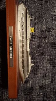 Prodám Model lodi Costa Favolosa