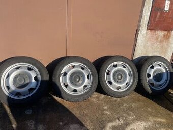 Zimní pneu kola VW T5,T6,T7 215/60/17C