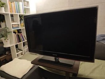 Televize SAMSUNG LE40B550 vcetne ovladace