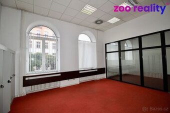 Pronájem kanceláře, obchodního prostoru, 73 m², 15 m², Klášt