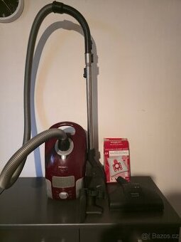 Vysavač Miele - 1