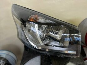 Pravý přední světlomet Trafic - Vivaro - Talento