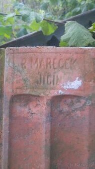 Střešní staré tašky