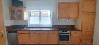 Kuchyňská linka smrk masiv se spotřebiči,6263