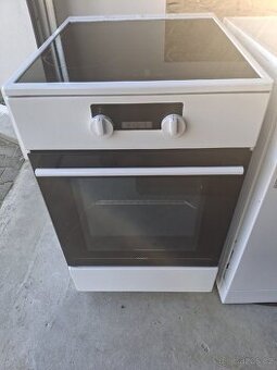 Indukční sporák s troubou