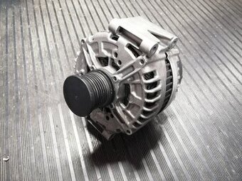 Mercedes 3,0 CDi OM642 alternátor BOSCH 0986047800