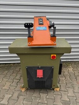 Atom S118 vysekávací stroj Hydraulická řezačka Svit Sandt