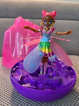 Létající víla Hatchimals.