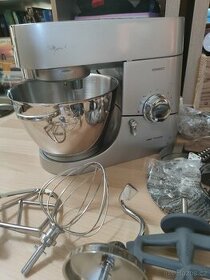 Kuchyňský robot Kenwood Chef Titanium KM013