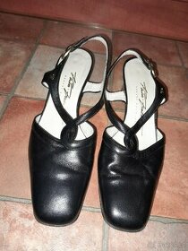 Prodám dámské kožené boty značky Pertti Palmroth