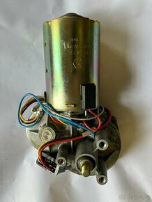 Motor stěračů Karosa