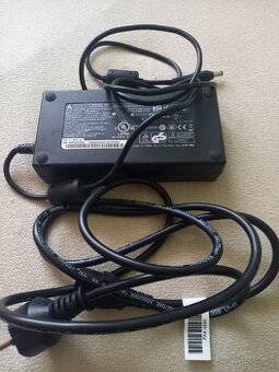 AC adaptér 19V-9,5A 180W 5,5x2,5 180HB