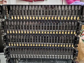 Disková pole Dell (cekem 94x HDD, 10x zdroj, 10x SAS modul)