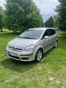 TOYOTA COROLLA VERSO 1.8 VVT-i , 7 míst, 119 000 km