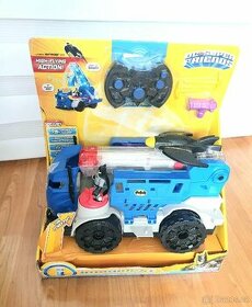 RC model Batman se šipkami