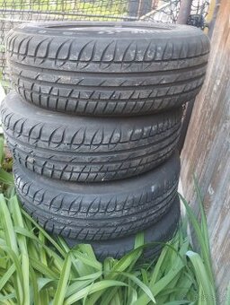 Letní pneu + disky 195/65 R15 - TOP STAV