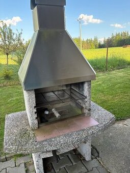 Zahradní gril