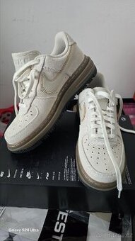 Nike air force 1 luxe 40eu