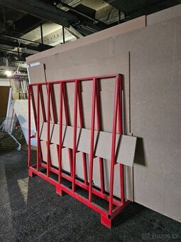 prodam transportni stojan na sklo