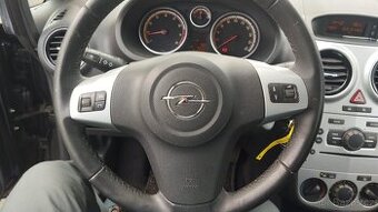 Opel Corsa D 1.4 16v 2012
