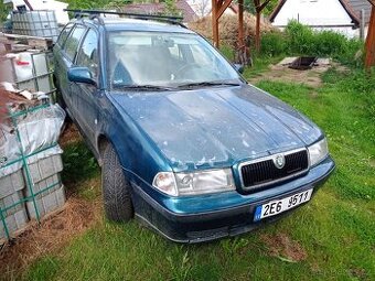 Škoda Octavia combi 1, 1,9 TDi, 81 kw na dodělání bo díly.