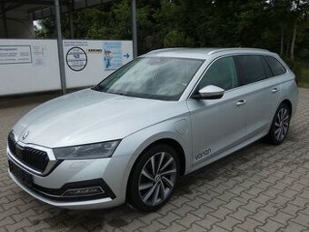 Škoda Octavia iV TSI 150kw PHEV/Matrix/virtual/kamera/headup