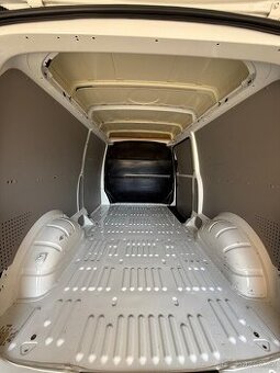 Boční panely pro nákladní vozidlo VW T5 T6 LONG - 1
