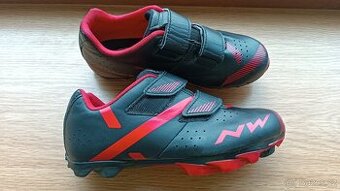 Cyklistické tretry NORTHWAVE vel.34 - 1